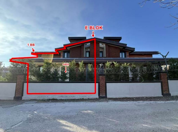 KONYA MERAM'DA 3+1 435 M2 SATILIK VİLLA